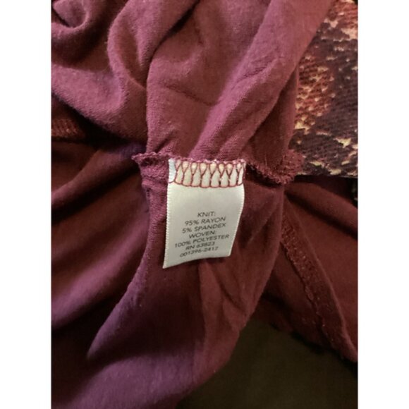 Women's Christopher & Banks Top Size P/L Burgundy Long Sleeve - Picture 8 of 8